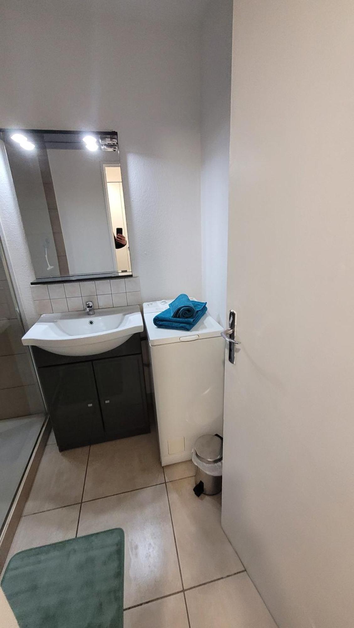 Grand Studio Confortable Jusqu'A 4 Personnes 디뉴레뱅 외부 사진